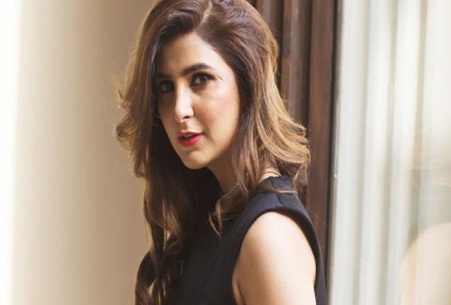 Areeba Habib showers love on Shehnaaz Gill