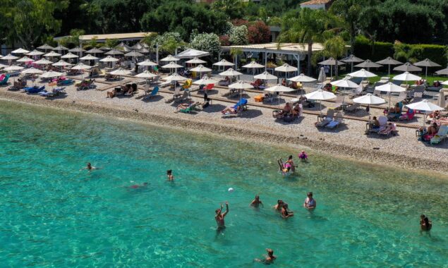 TUI forecasts record tourist demand for Greece this year