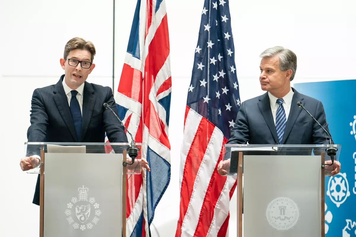 FBI and MI5