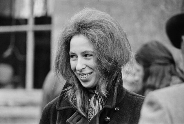 Princess Anne lacks an email address
