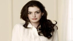 Anne Hathaway celebrated 16th anniversary of Devil Wears Prada