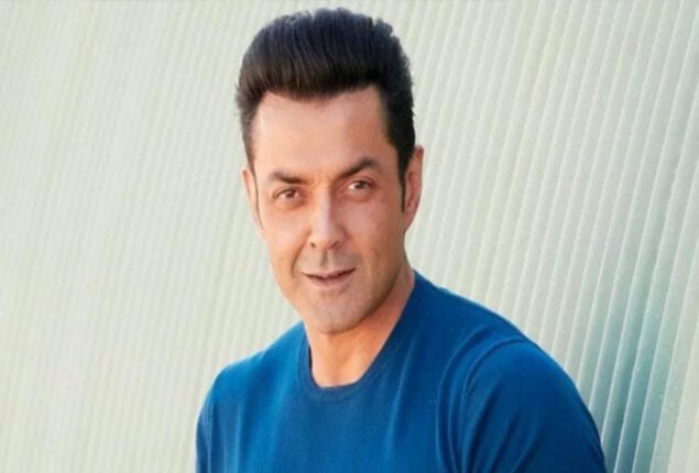 Bobby Deol posted a picture with his mother Prakash Kaur