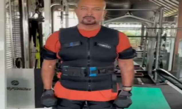 Rakesh Roshan sweats it out in the gym