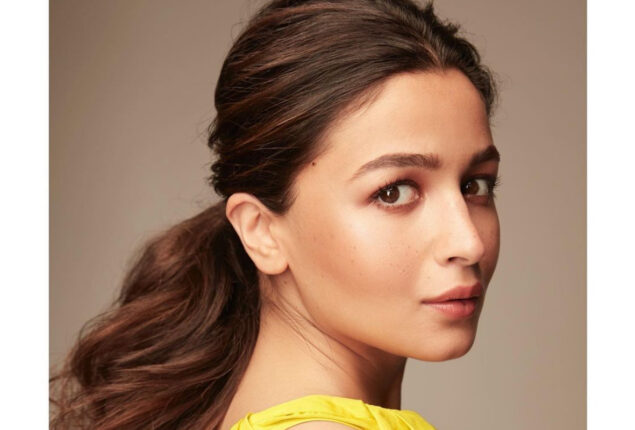 Alia Bhatt looks ravishing in yellow, See photos