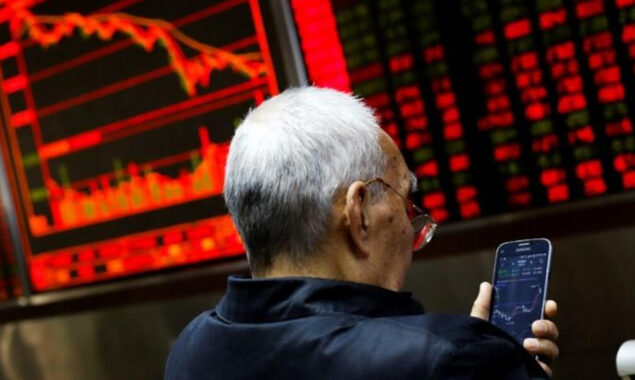 Global equities decline as worries of a recession grow