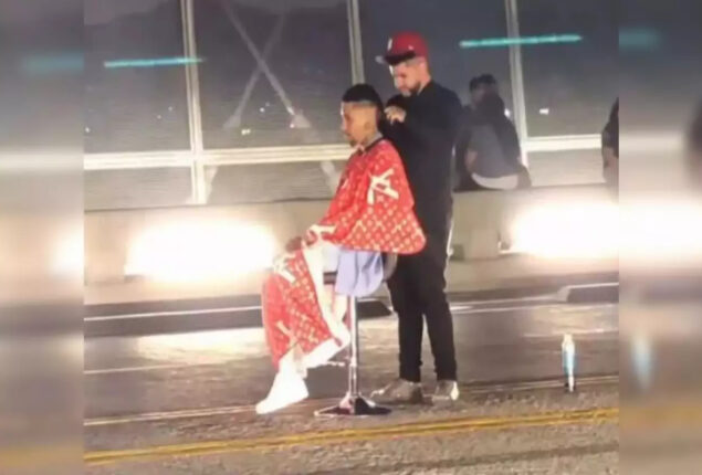 Viral: Barber gives haircut in middle of 6th street bridge in Los Angeles