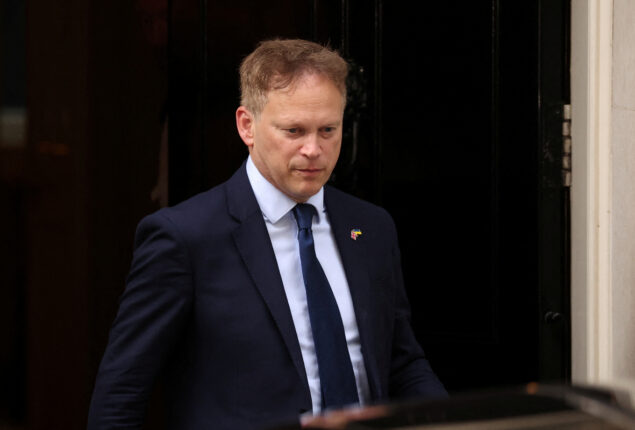 UK transport minister: Hot weather will disrupt travel’ more regularly’