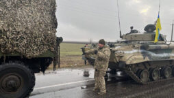  Ukrainian paratroopers obliterate a Russian vehicle column with ammunition