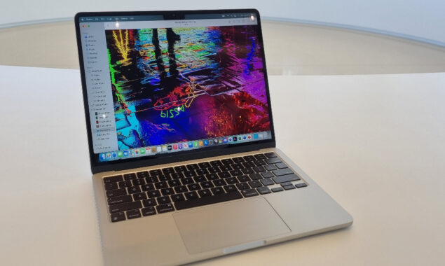 Apple M2 MacBook Air Price in Pakistan & Specs