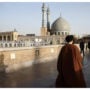 Shiite cleric shot, wounded in central Iran: media