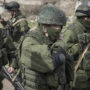 Russian soldiers capture the commander so that he would not escape