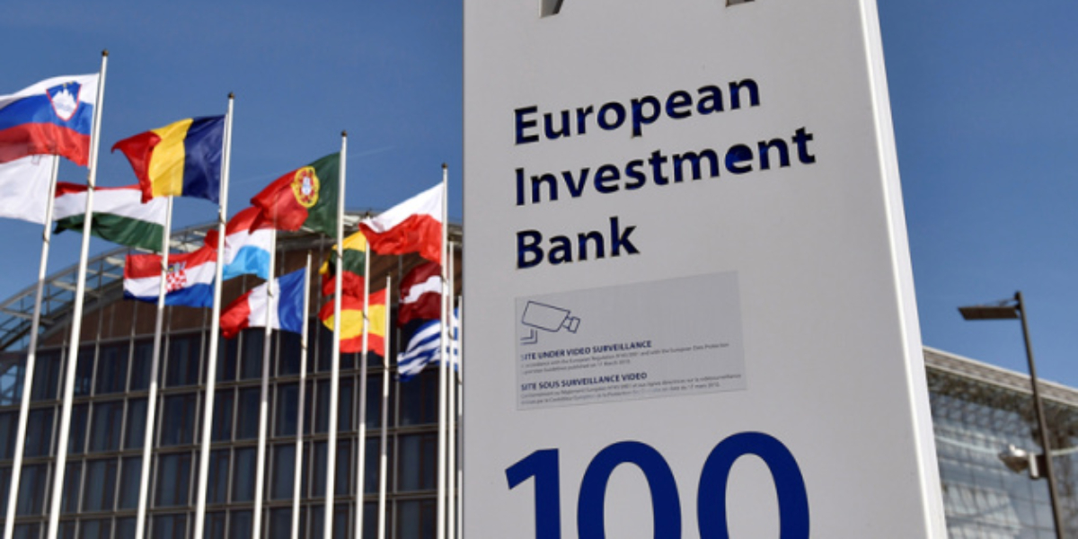 Bloomberg: EU bureaucracy is obstructing a 1.5 billion euro loan to Ukraine