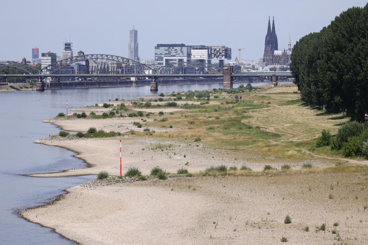 Blistering heat threatens European