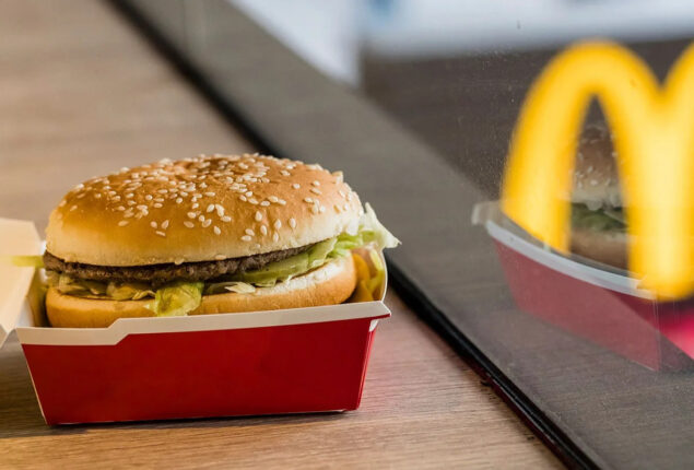 McDonald’s menu prices rise, yet sales rise