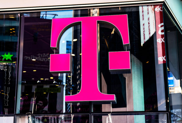 T-Mobile settles class-action lawsuit over 2021 data breach for $500 million
