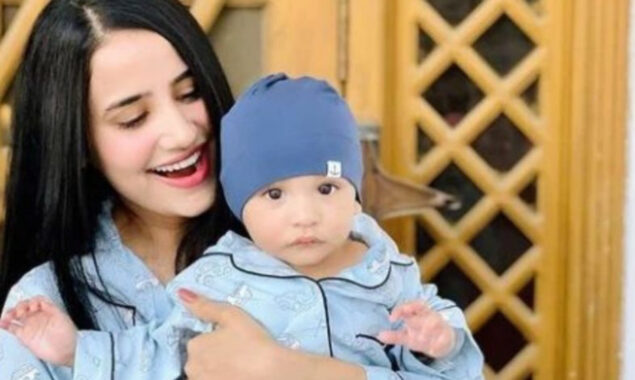 Saniya Shamshad in swimming pool with her son, Pic