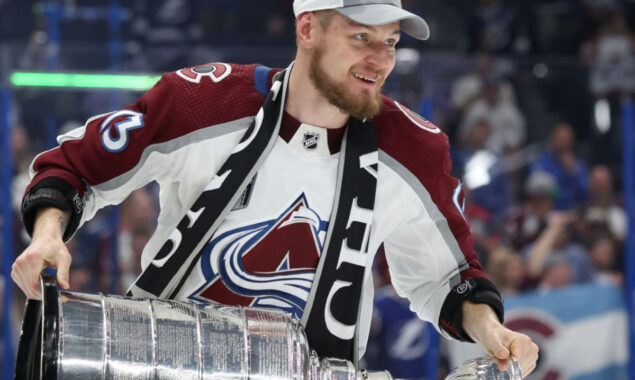 NHL champion Colorado Avalanche signs 8-year deal with Valeri Nichushkin