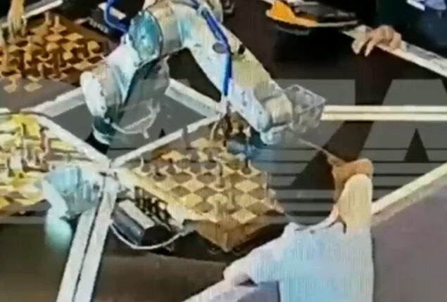 Viral Video: Moscow chess robot breaks boy’s finger