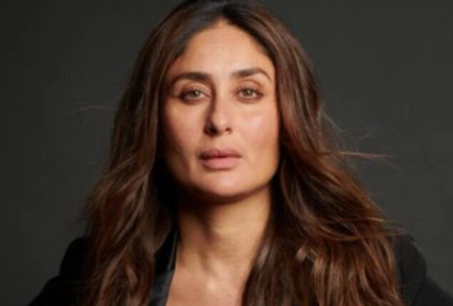 Kareena Kapoor Khan looks gorgeous in black pantsuit