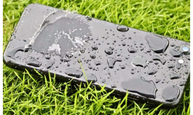 Future iPhones may be waterproof