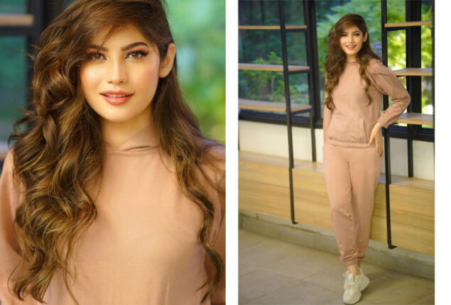 Neelam Muneer leaves fans awestruck with latest photos