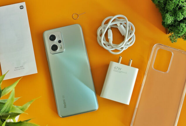 What is in the box for the Redmi K50i?
