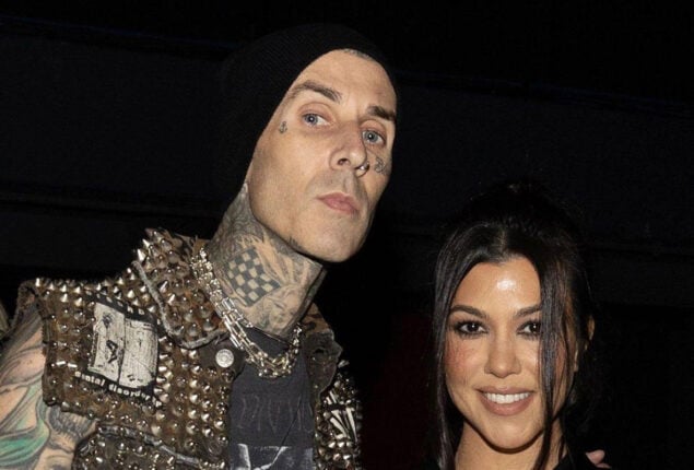 Kourtney Kardashian supports Travis Barker at performance