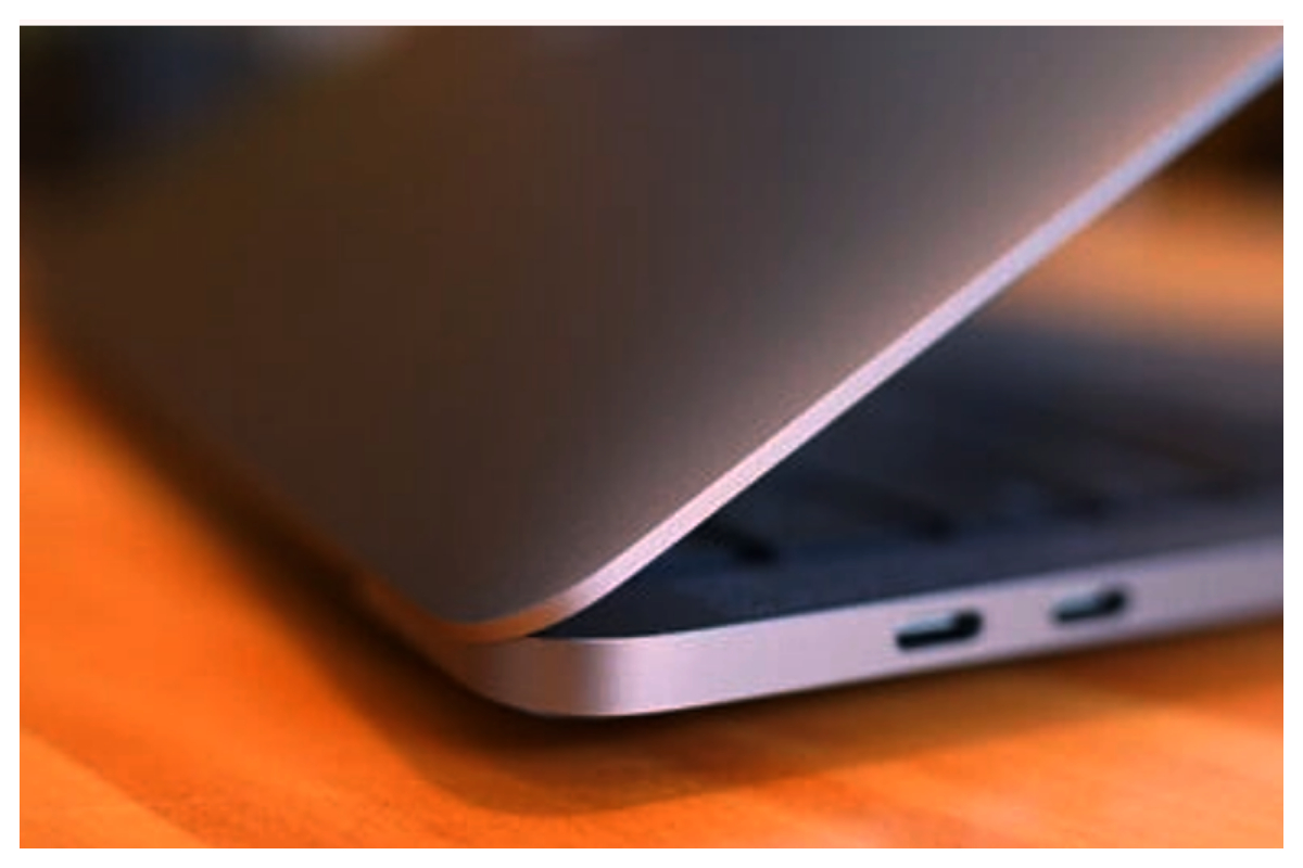 Apple MacBook Pro 13 M2 chargers work properly