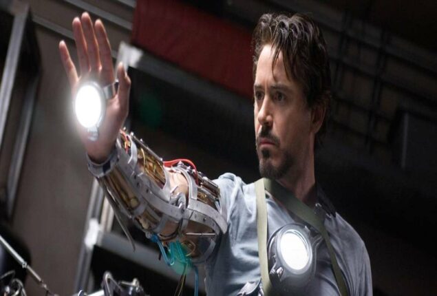 Jon Favreau Defended the ‘Avengers’ Decision to Kill Robert Downey Jr.’s Iron Man