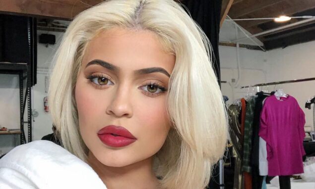 Kylie Jenner slams intrusive delivery driver