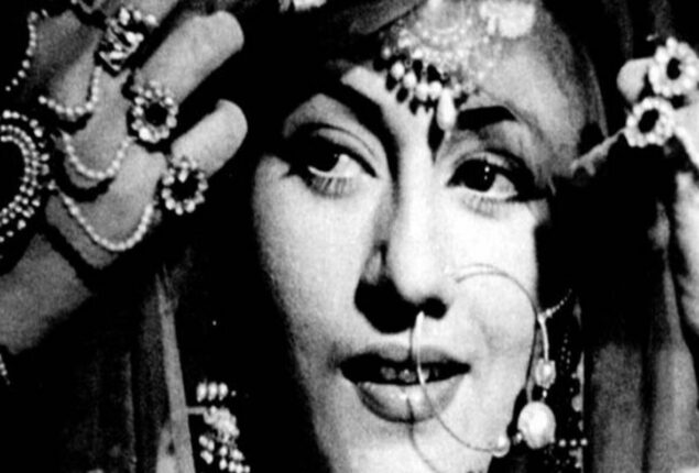 Madhubala biopic to be backed by her younger sister Madhur Brij Bhushan
