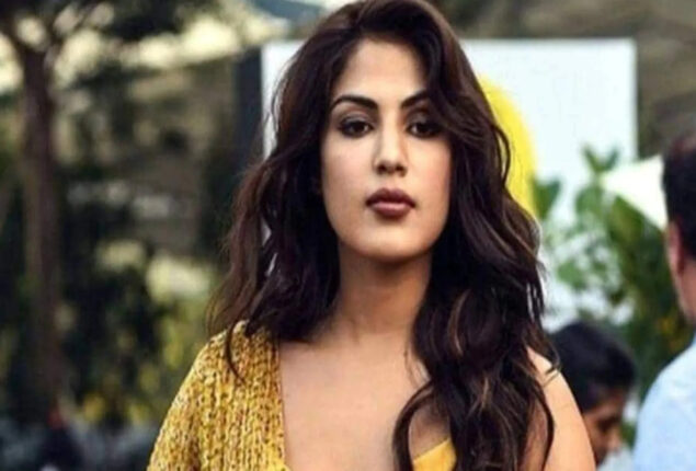 Rhea Chakraborty sends cryptic message on Instagram regarding SSR