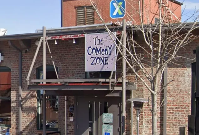 Craig Robinson evacuated from comedy club due to 'Active Shooter'