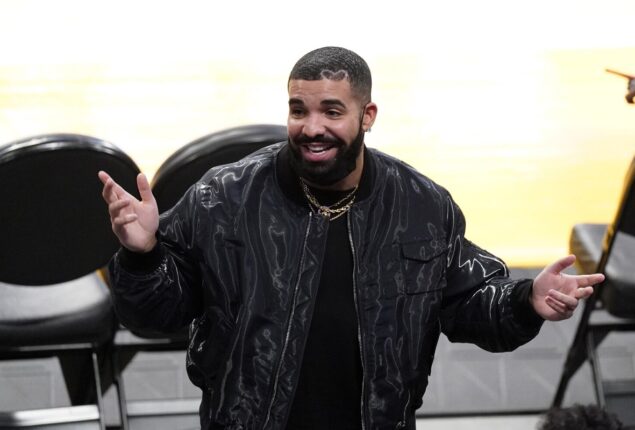 Climate activists are outraged after Drake’s 14-minute private jet flight