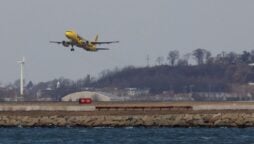 U.S. switches Spirit Airlines’ Newark peak-hour flight approvals