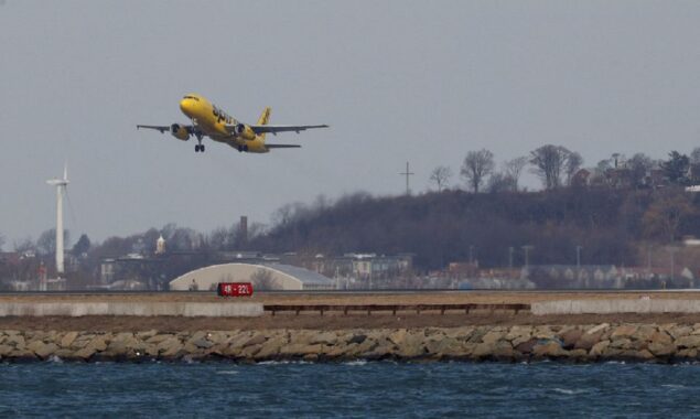 U.S. switches Spirit Airlines’ Newark peak-hour flight approvals