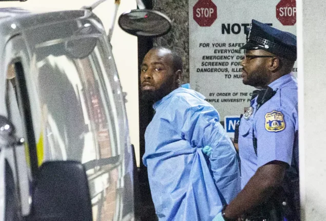 Sampson County deputy shot after conflict-related suspect snatches weapon