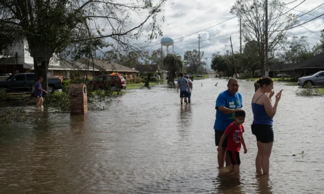 Helena is affected by water and storm damage on Sunday
