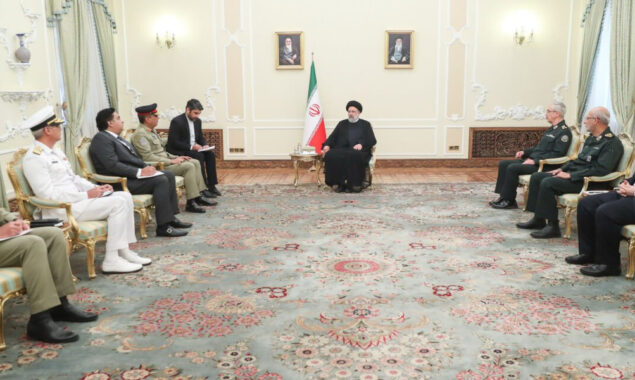 CJCSC General Nadeem Raza calls on Iranian President