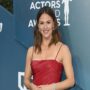 Jennifer Garner discusses cosmetic procedures and injectables.