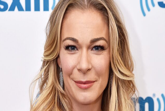 LeAnn Rimes discusses her experience with mental illness