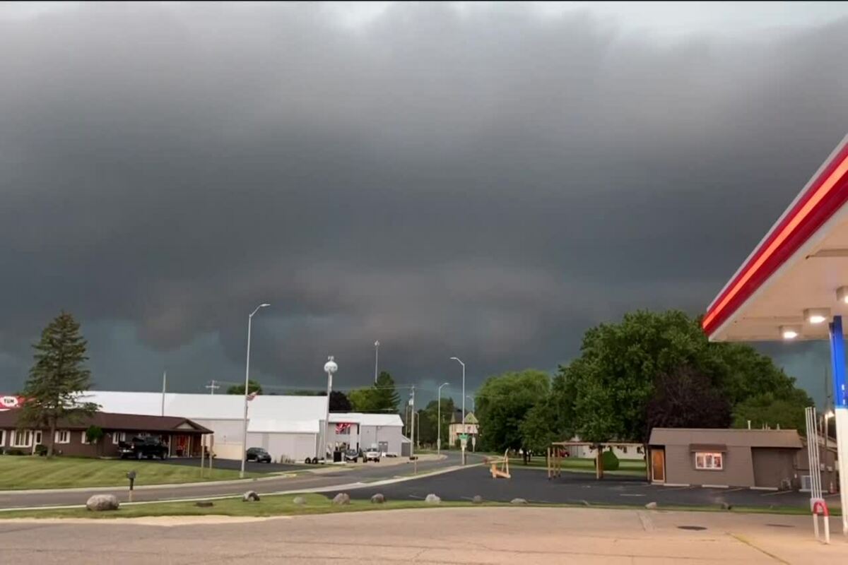 nighttime storms in SE Wisconsin