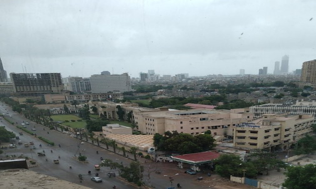 Karachi receives light drizzle, showers as weather turns pleasant