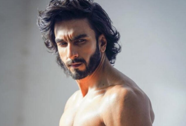 Why Ranveer Singh nude photos become National News?