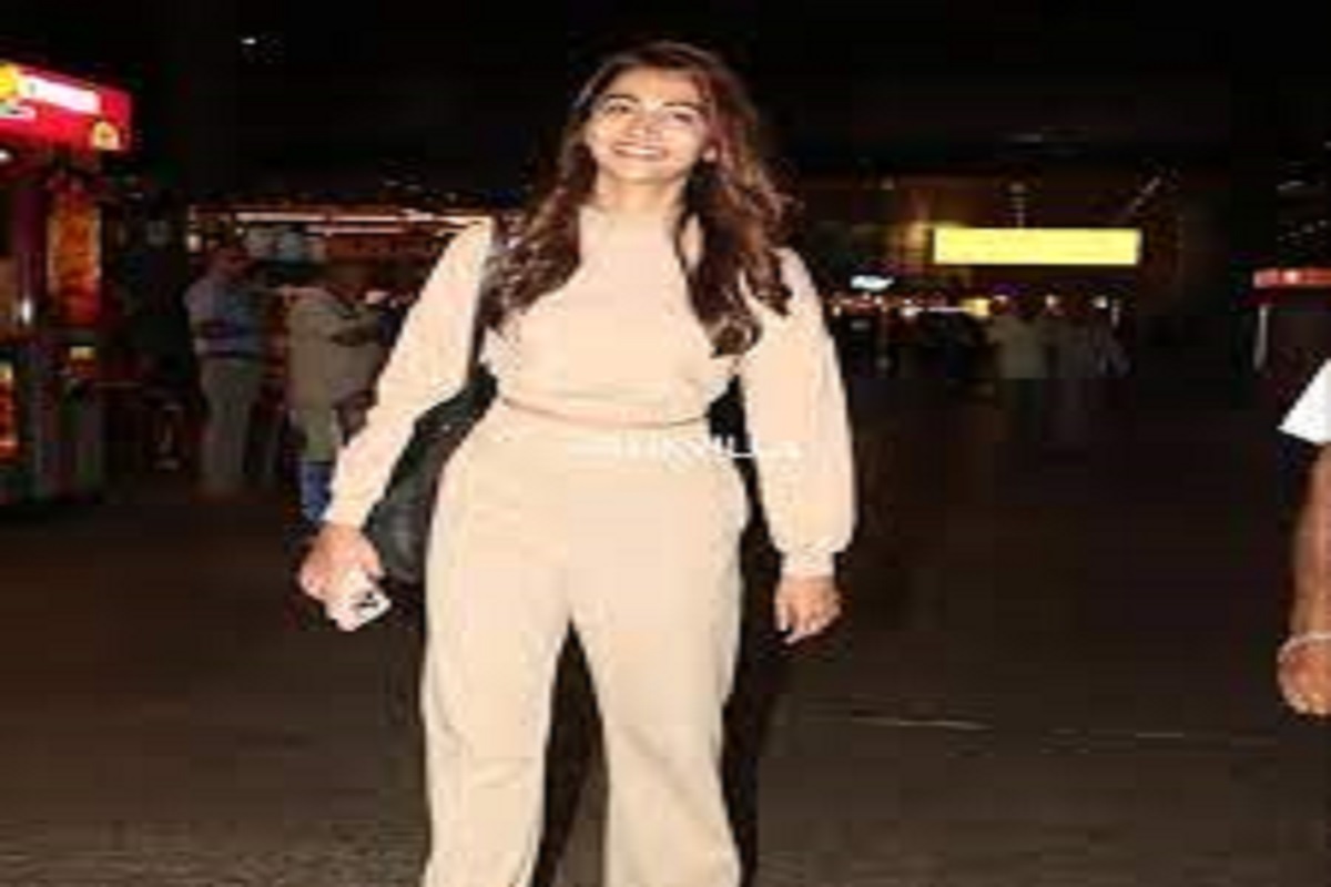 Pooja Hegde returns from her Bangkok vacation