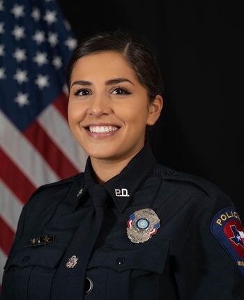28-year-old Texas police officer shot in the face