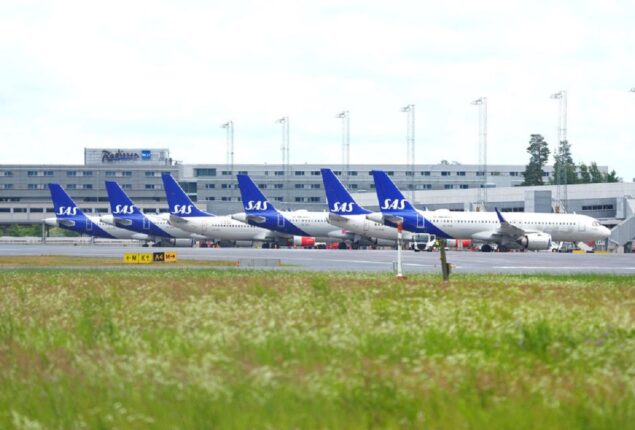 SAS and unions will speak again on Saturday, as the pilot strike continues