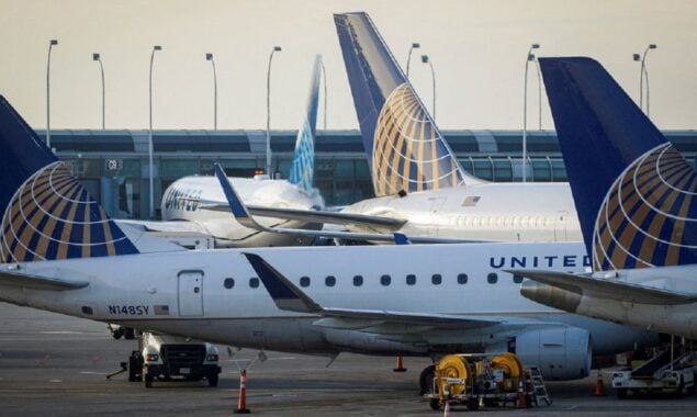 United Airlines and the pilots’ union will reopen contract negotiations