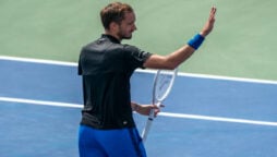 Daniil Medvedev defeats Shapovalov in Cincinnati