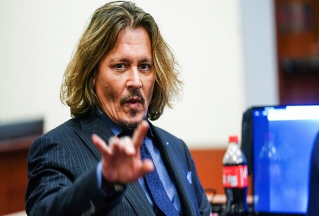 Johnny Depp’s lawyer reacts to his VMAs appearance